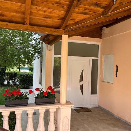 Apartment Ruzica Sukošan Esterno foto